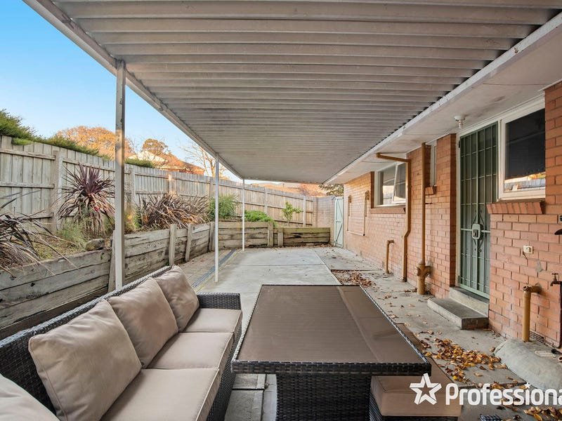 13 Swinburne Avenue, Mooroolbark image 14