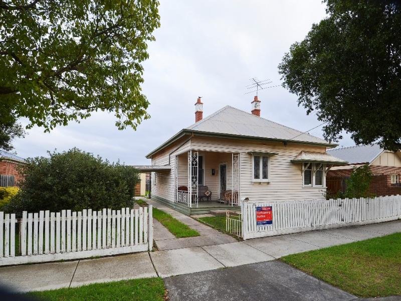 13 Sydenham Avenue, Manifold Heights image 2
