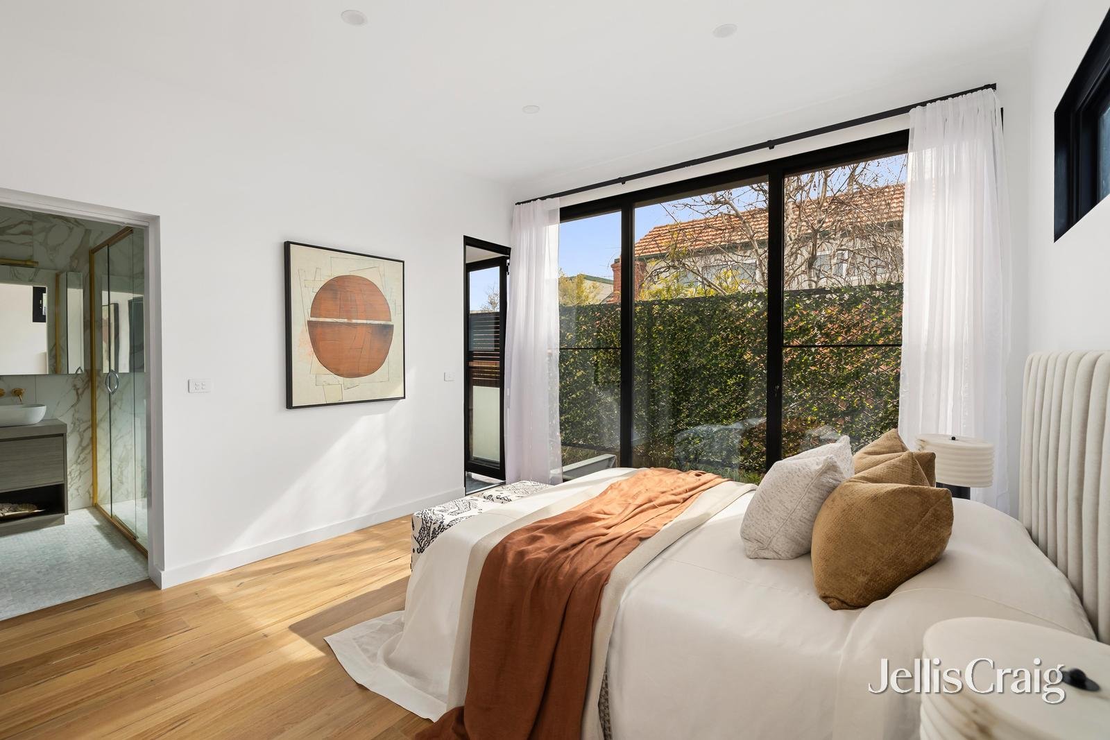 13 The Crofts, Richmond image 8