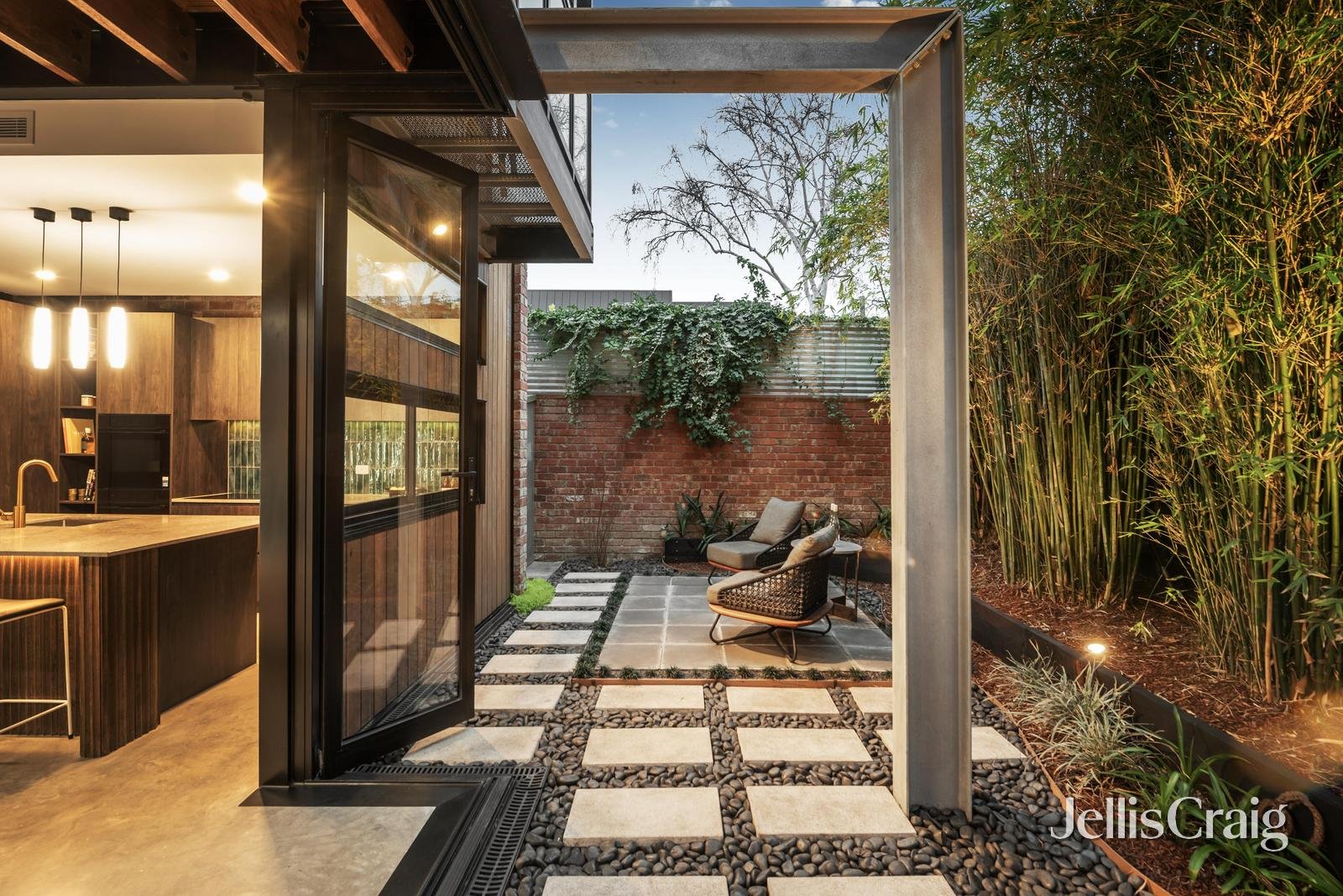 13 The Crofts, Richmond image 17