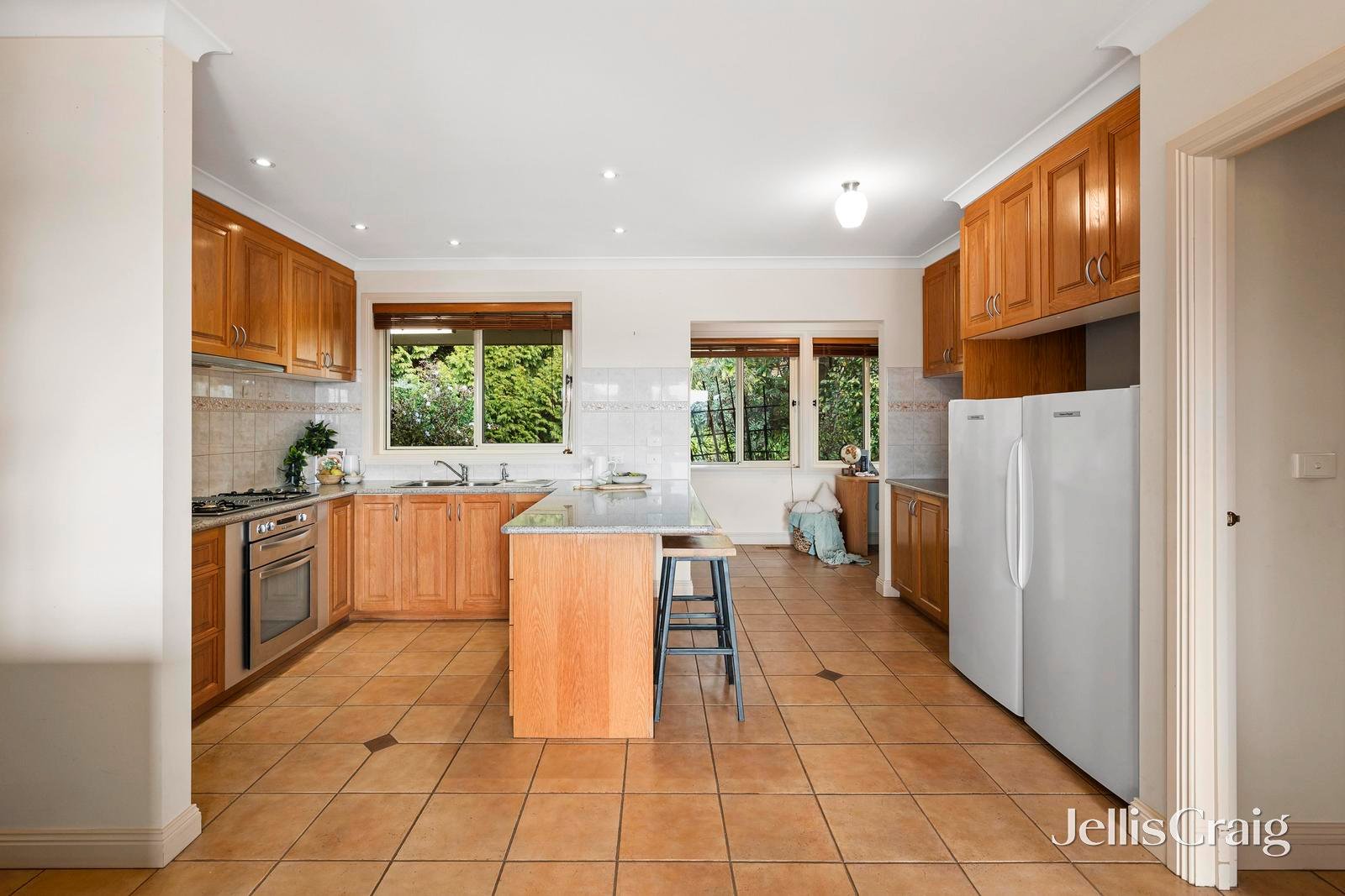 13 The Wridgeway, Mount Evelyn image 3