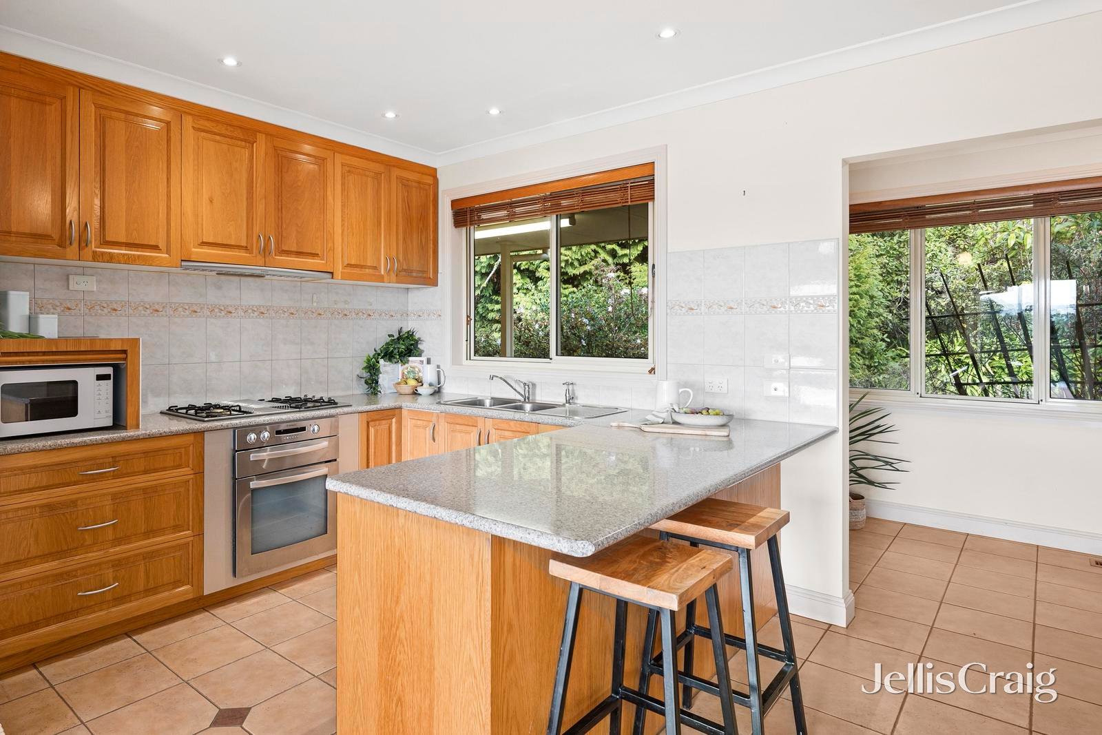 13 The Wridgeway, Mount Evelyn image 4