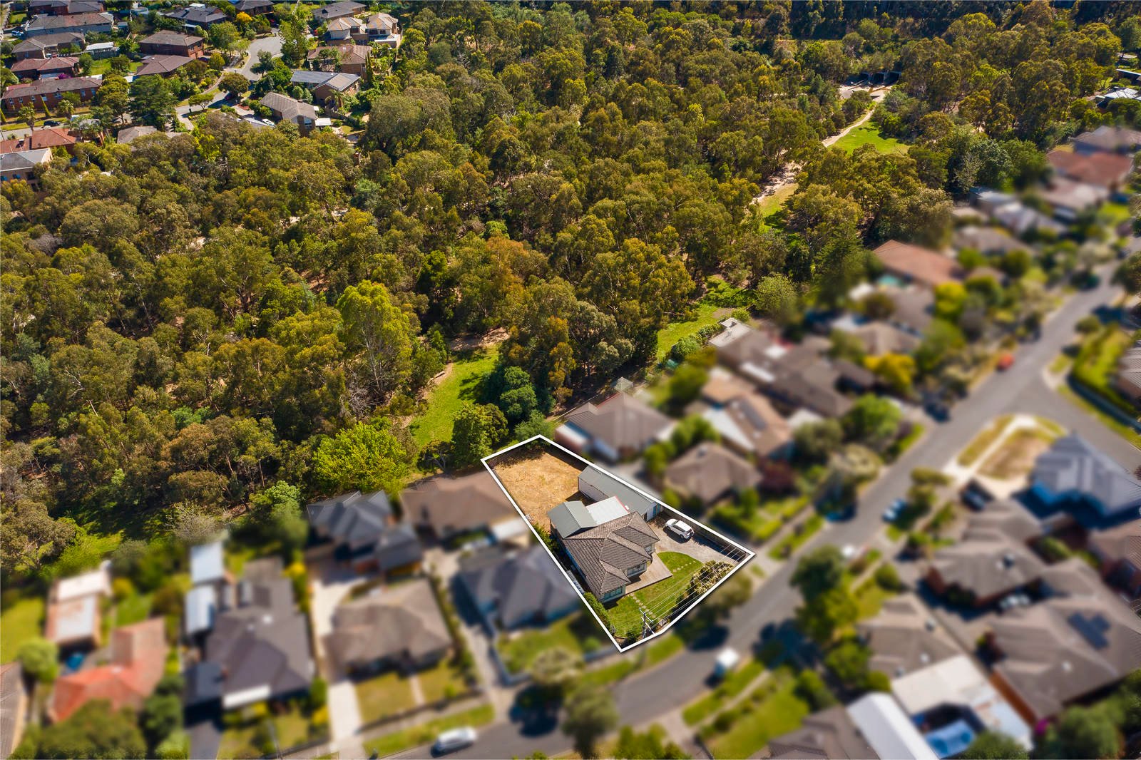 Property Gallery Thumbnail 9