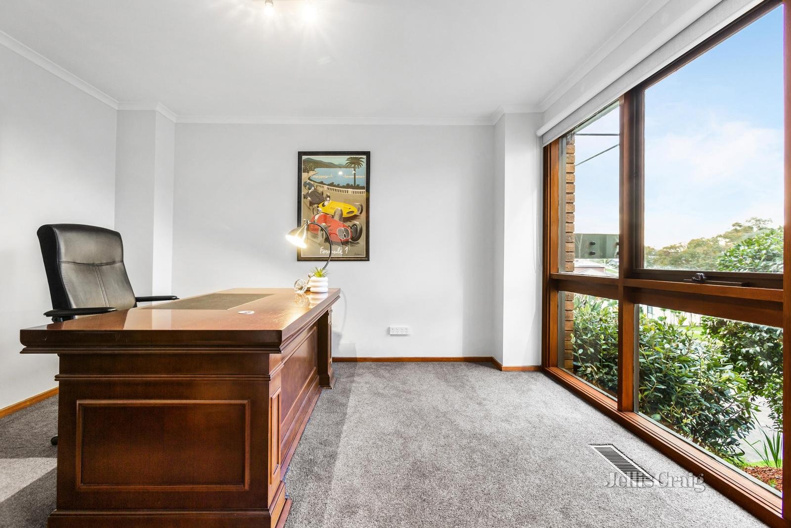 13 Thorncombe Walk, Doncaster East image 10