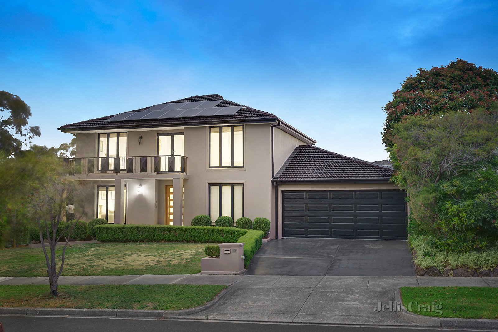 13 Tolstoy Court, Doncaster East image 1