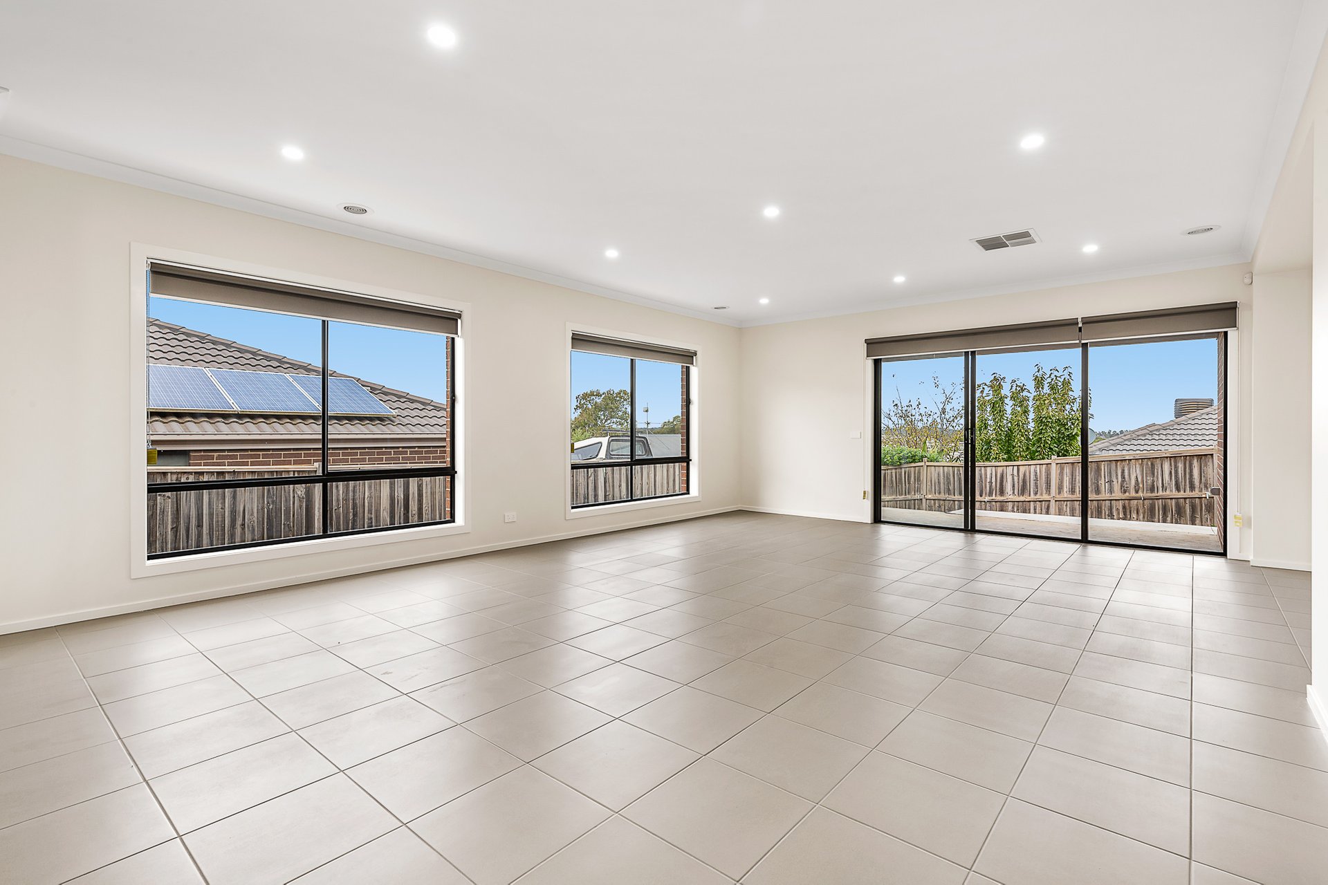 13 Towerhill Avenue, Doreen image 3