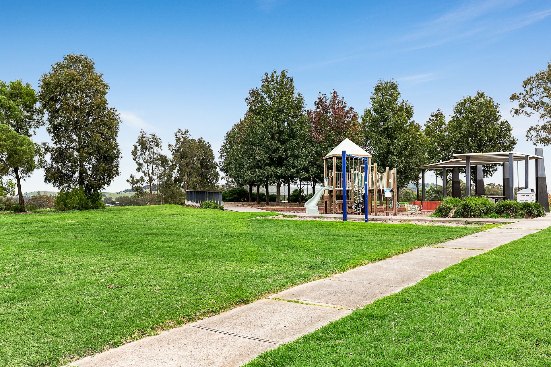 13 Towerhill Avenue, Doreen image 6