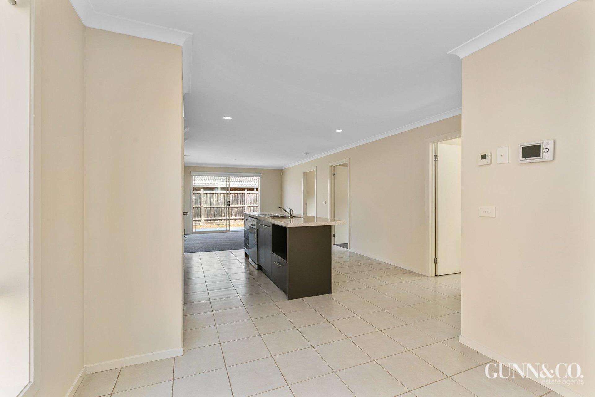 13 Tropic Circuit, Point Cook image 7