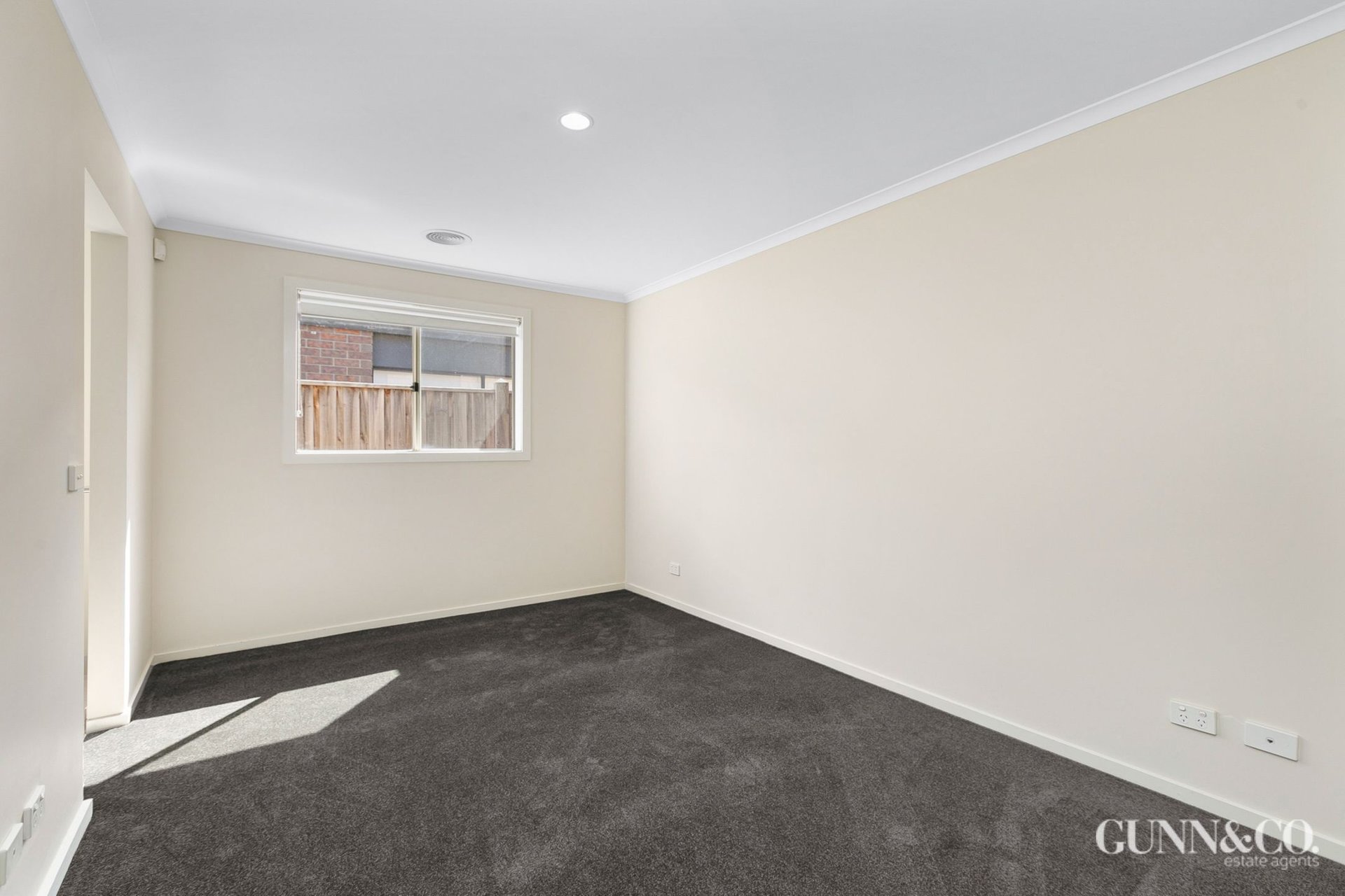 13 Tropic Circuit, Point Cook image 13