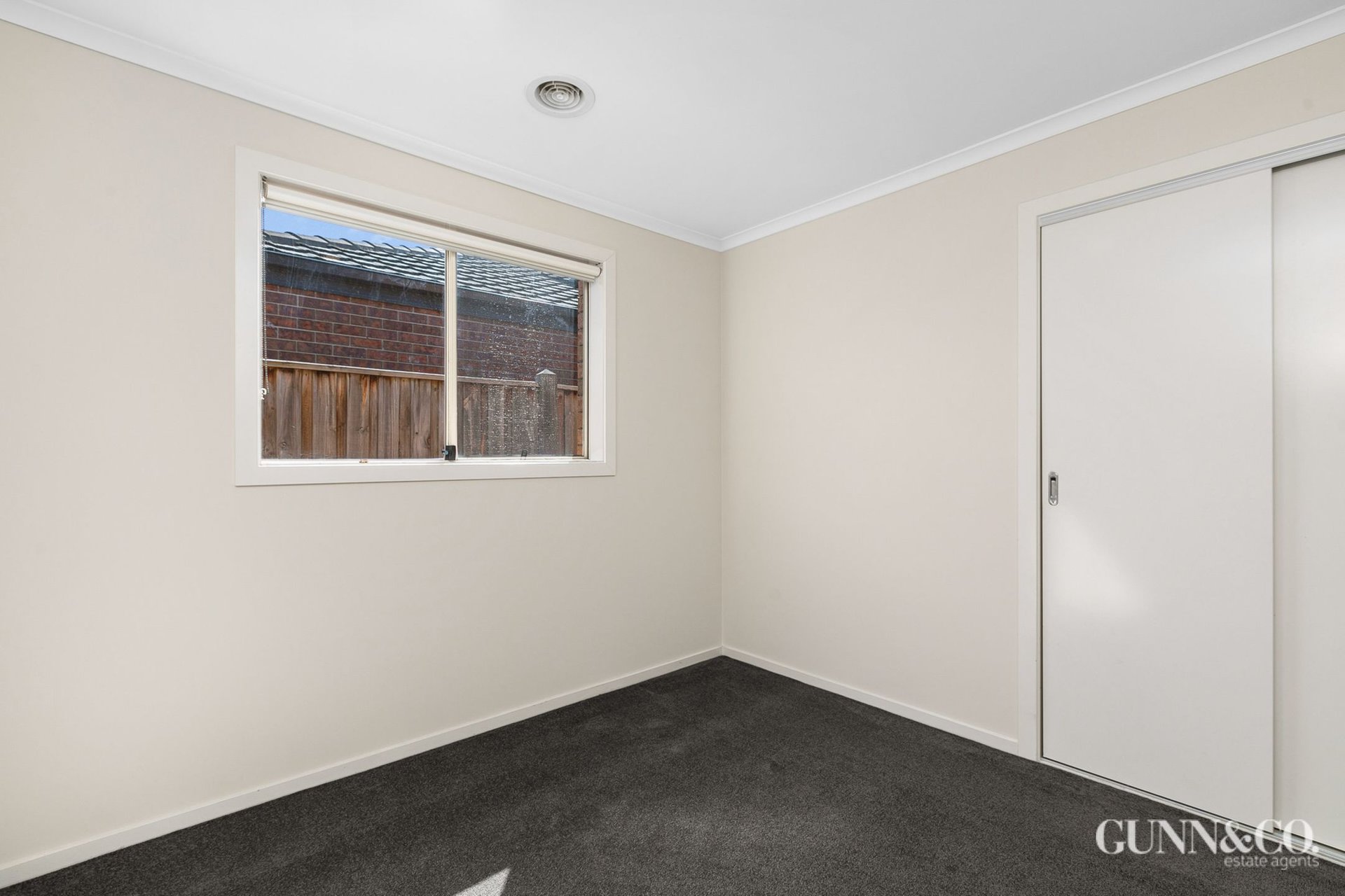 13 Tropic Circuit, Point Cook image 19