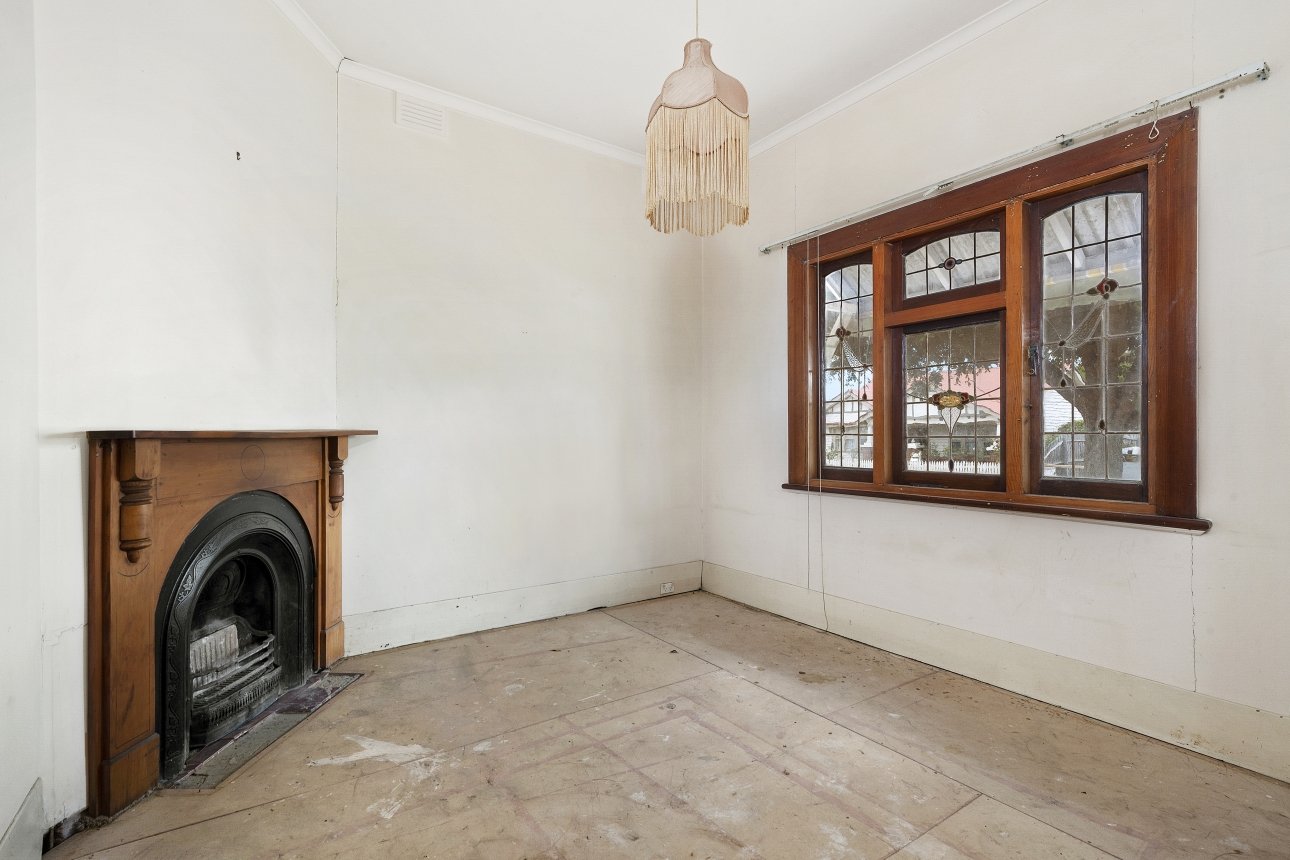 13 Tully Street, East Geelong image 2