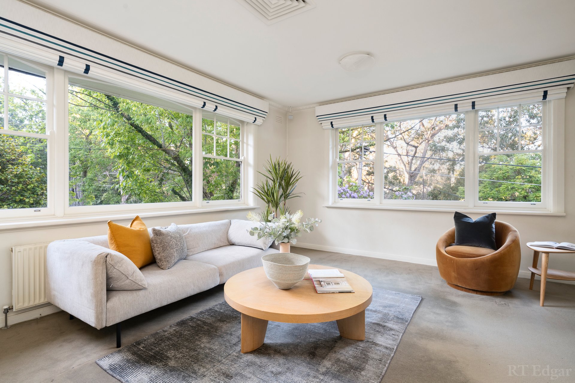 Property Gallery Thumbnail 6