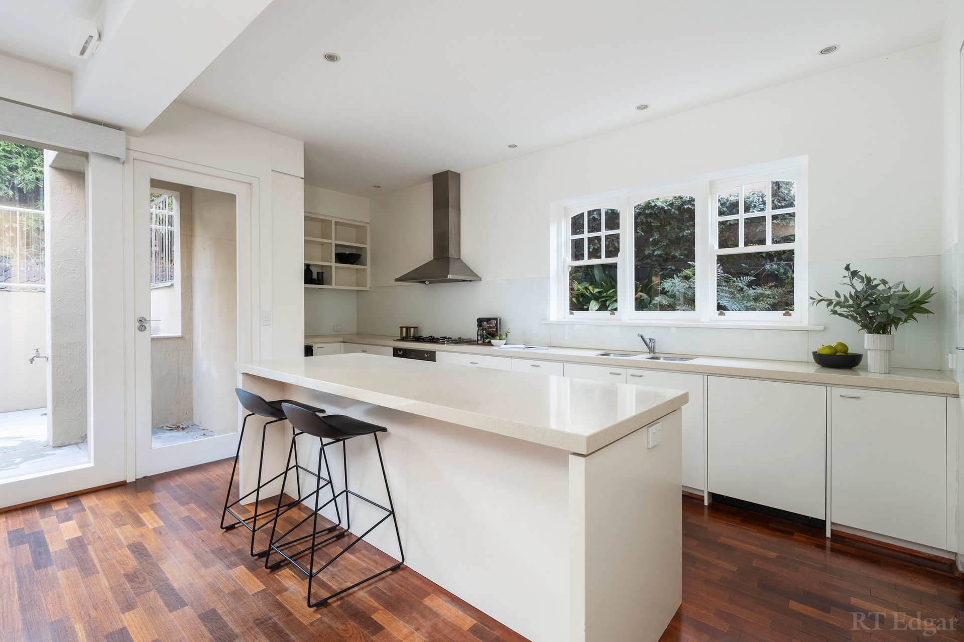 Property Gallery Thumbnail 7