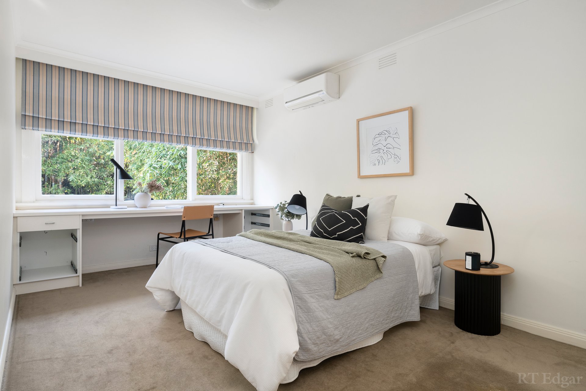 Property Gallery Thumbnail 11