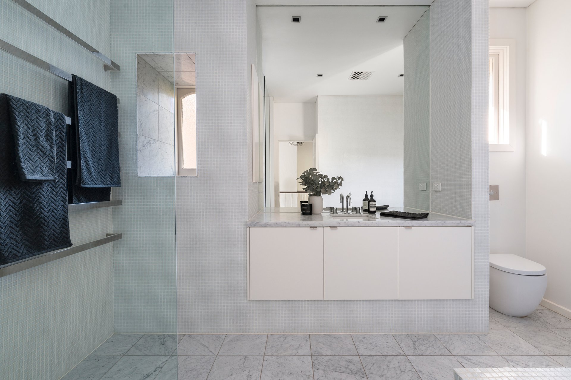 Property Gallery Thumbnail 12