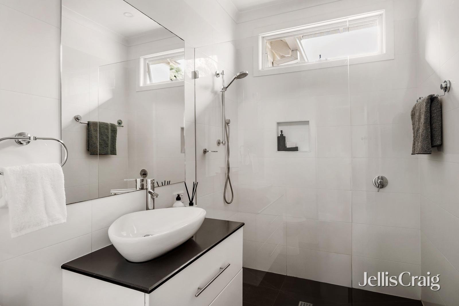 13 Valley Parade, Glen&nbsp;Iris image 10