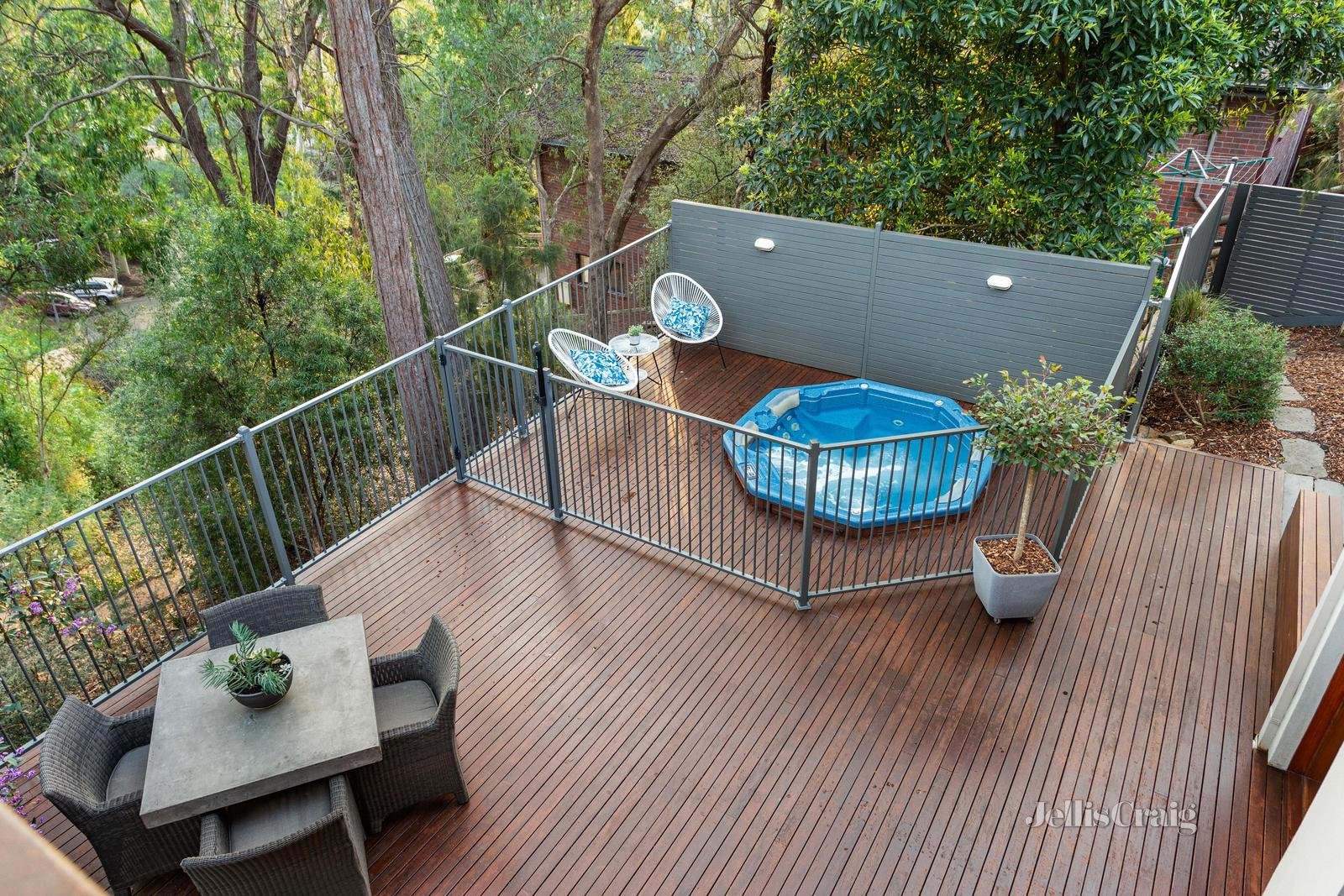 13 Valley Way, Warrandyte image 3