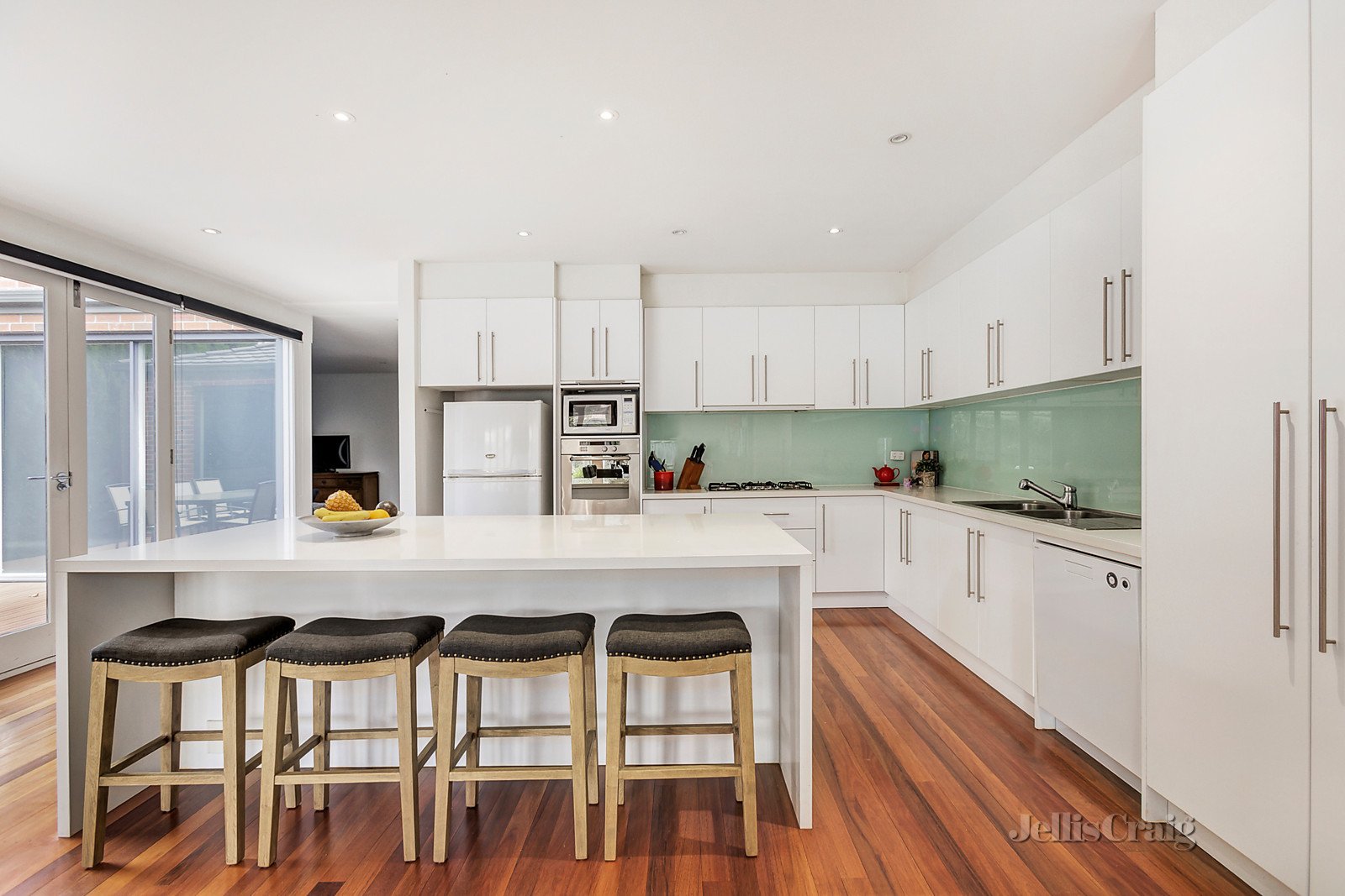 13 Vauxhall Road, Balwyn image 2