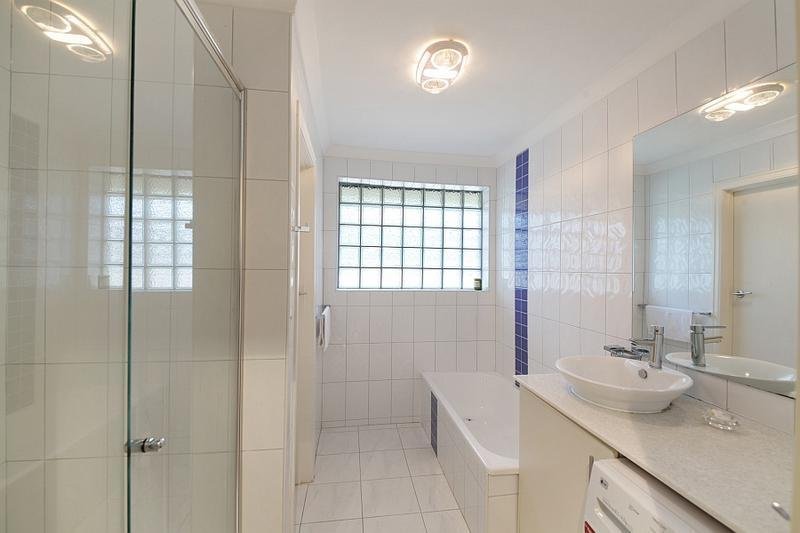 1 / 3 Victor Road BENTLEIGH