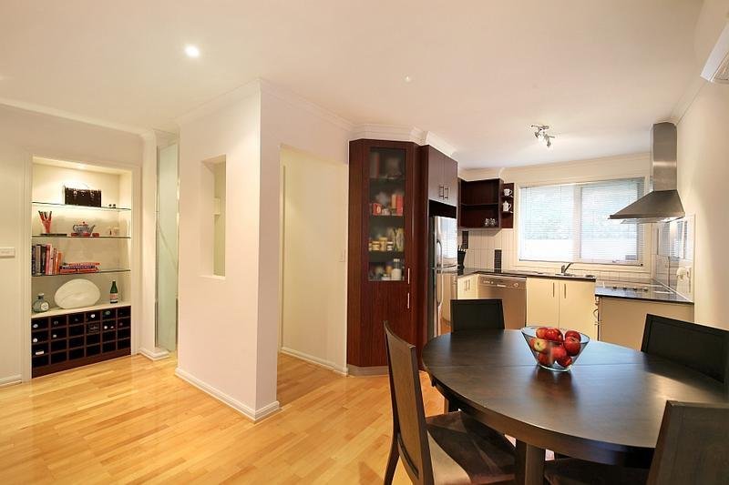 1 / 3 Victor Road BENTLEIGH