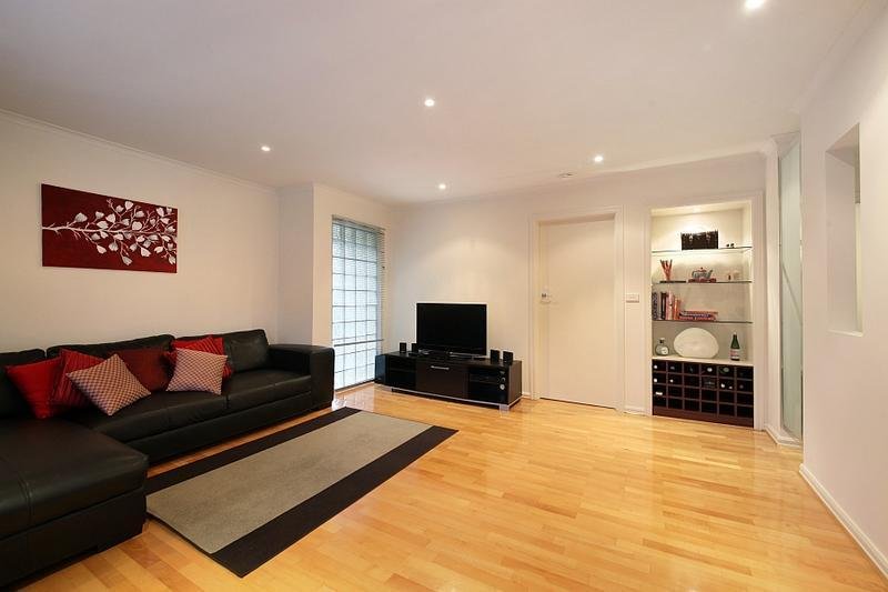 1 / 3 Victor Road BENTLEIGH