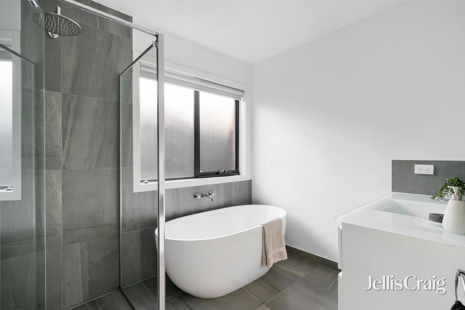 13 Vittorio Road, Mernda image 8