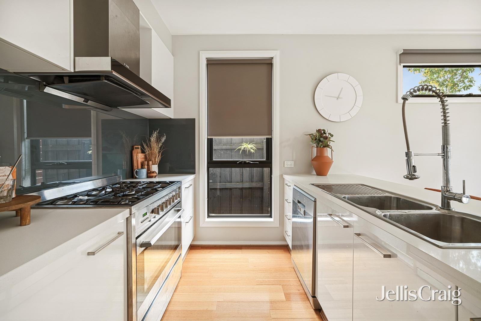 1/3 Wallace Avenue, Oakleigh South image 6