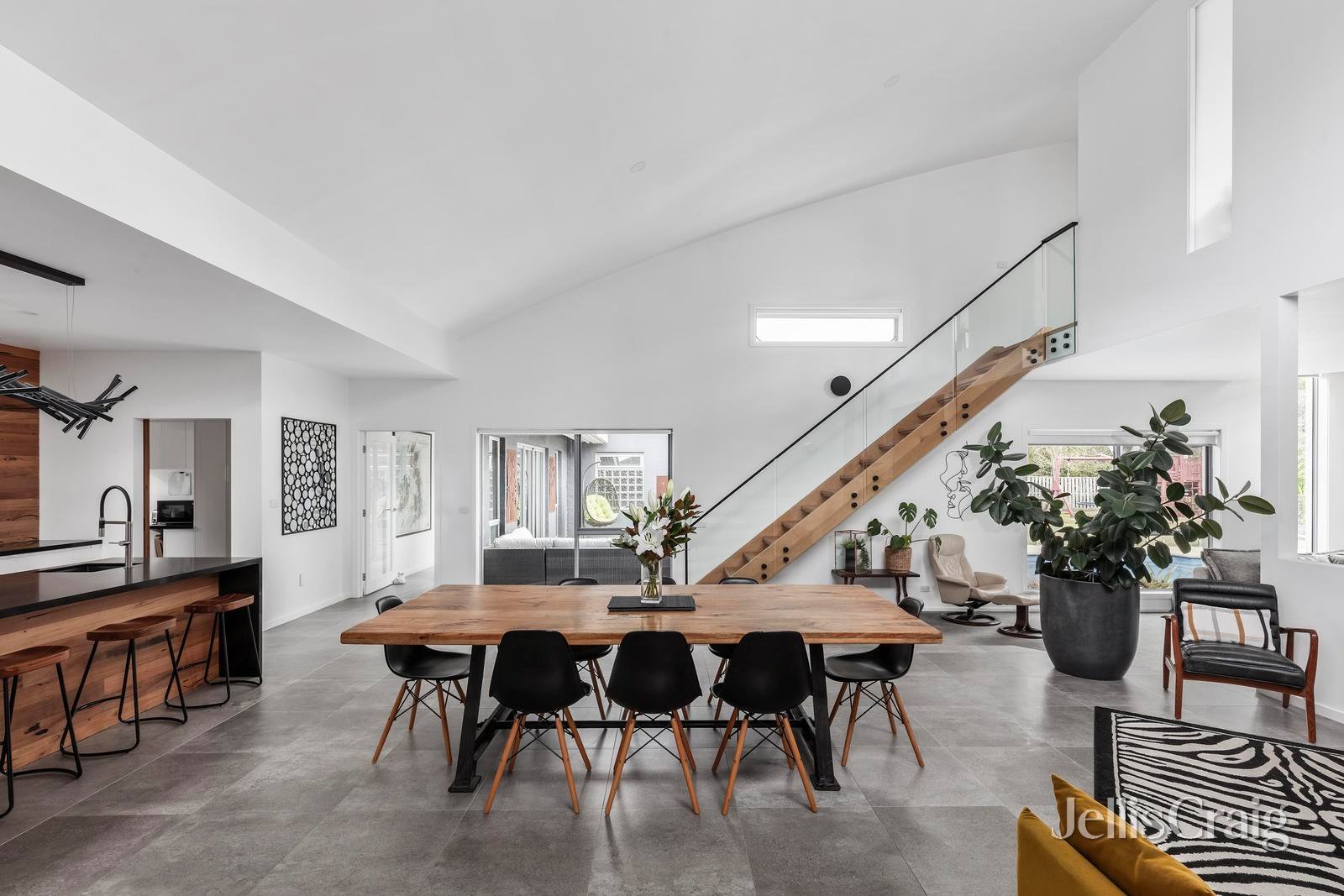 13 Wattle Grove, Wallington image 2