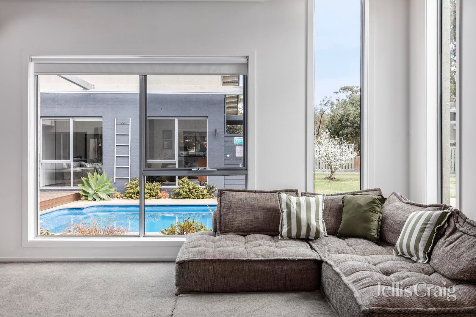 13 Wattle Grove, Wallington image 7