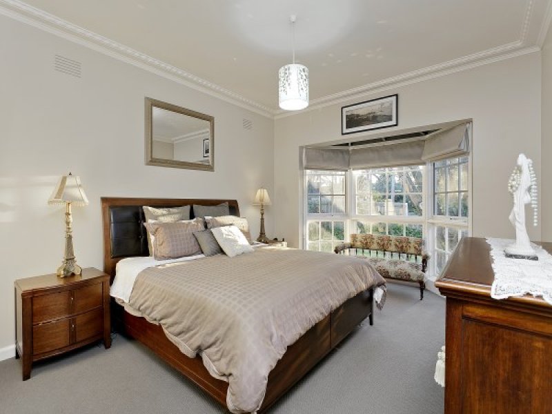 13 Wattle Street, Box Hill North image 4