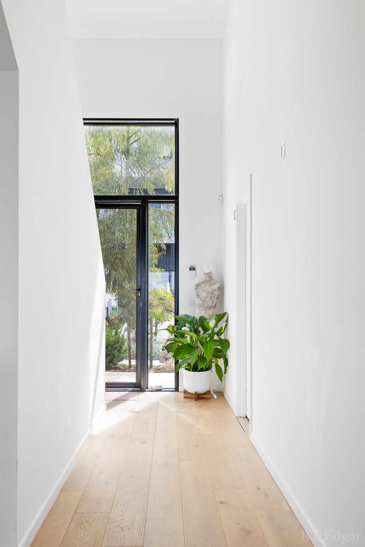 Property Gallery Thumbnail 2