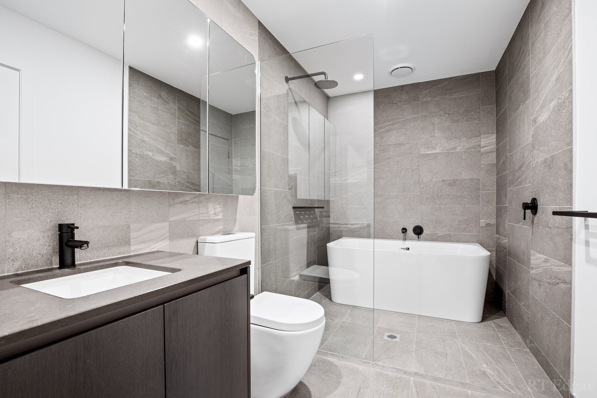 Property Gallery Thumbnail 12
