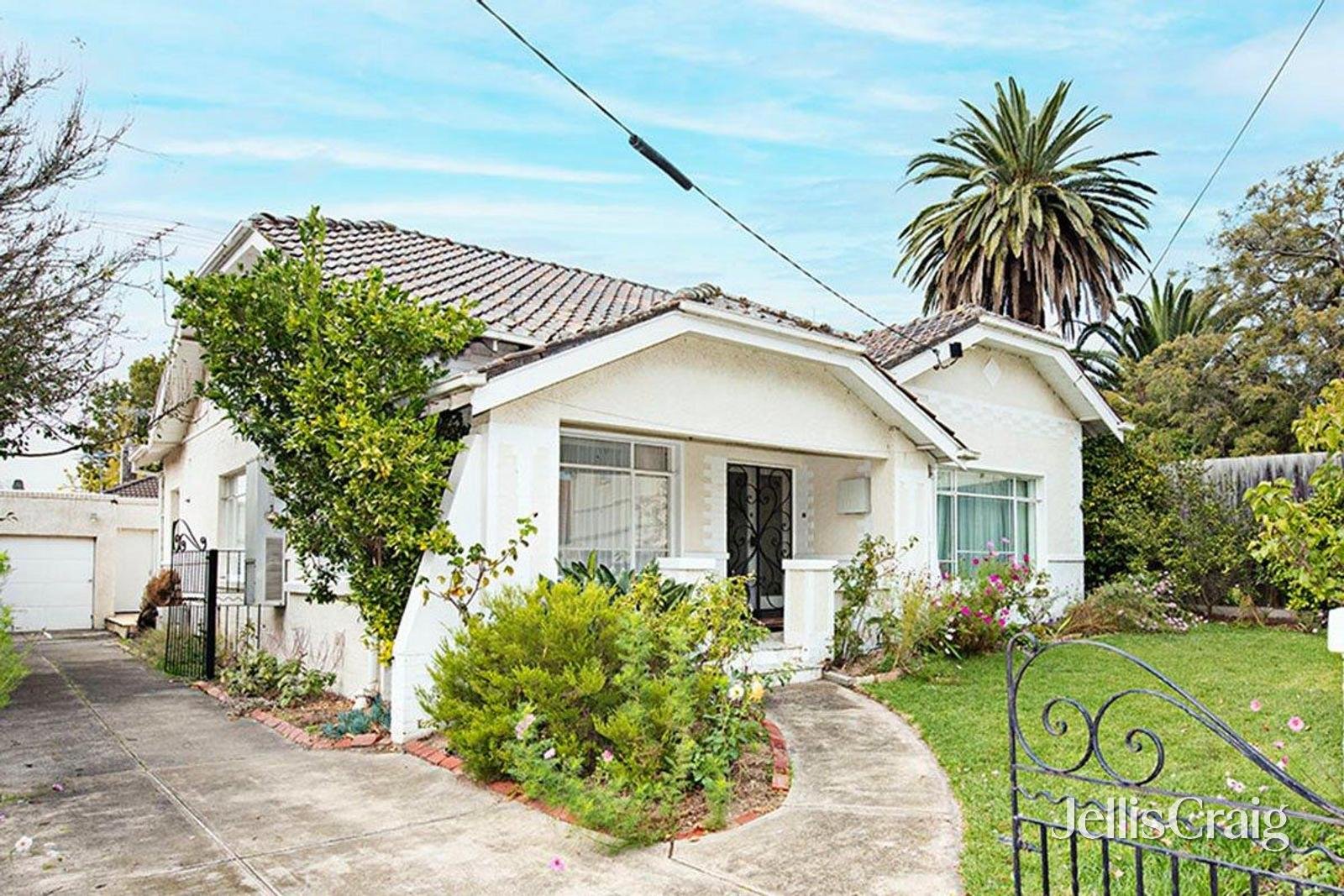 13 Wavenhoe Avenue, St Kilda East image 1