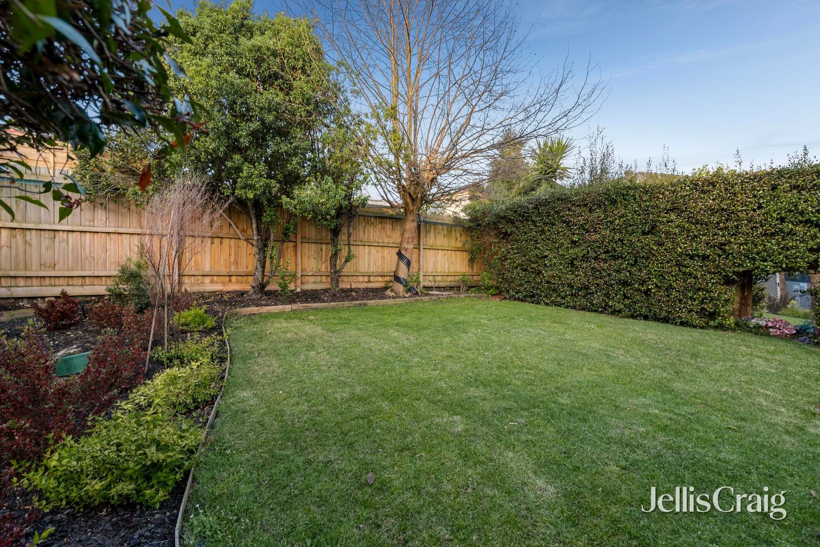 13 Wickham Court, Chirnside Park image 12