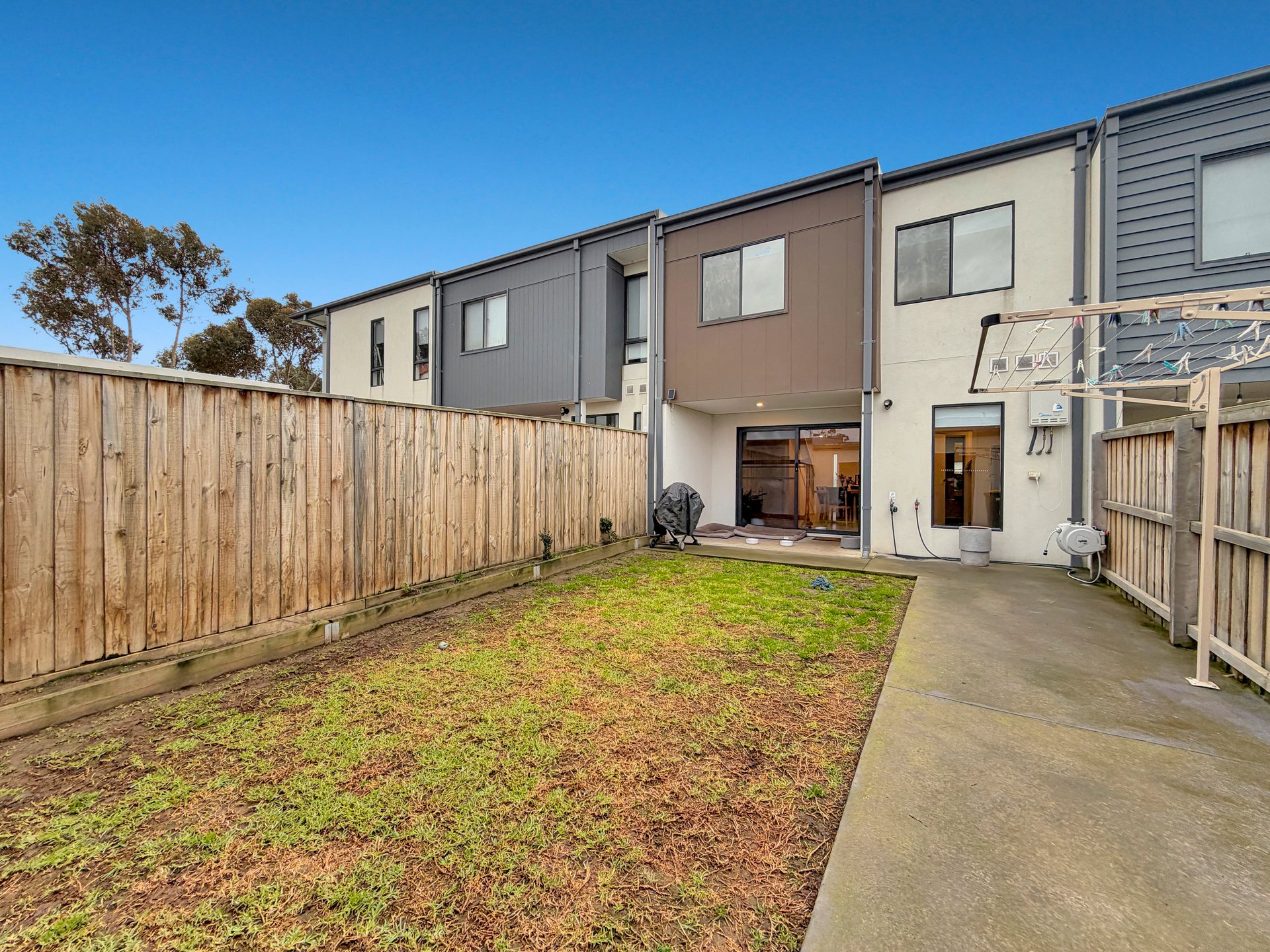 13 Wilby Walk, Charlemont image 10