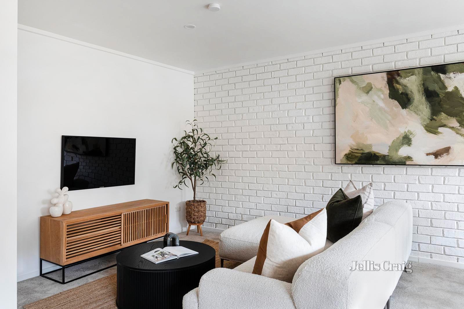 1/3 Wilson Avenue, Montmorency image 3