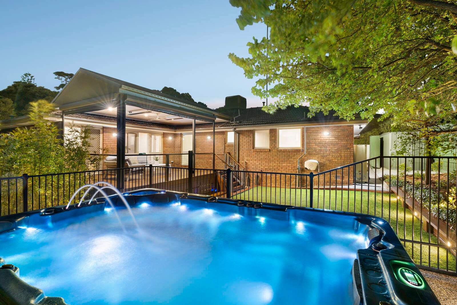 Property Gallery Thumbnail 9