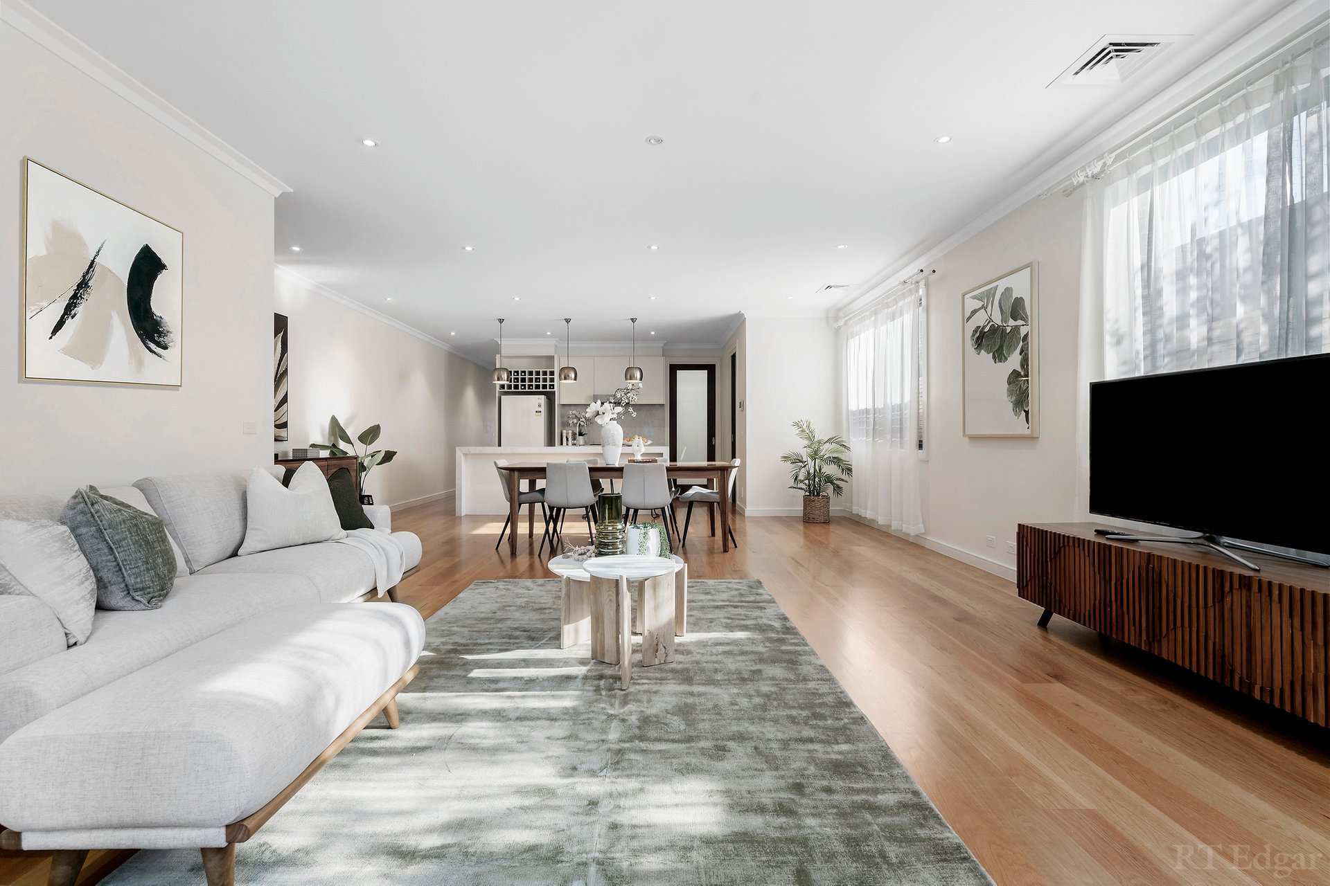 Property Gallery Thumbnail 3