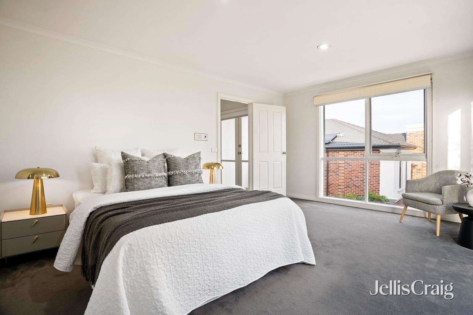 1/30 Baird Street South, Doncaster image 10