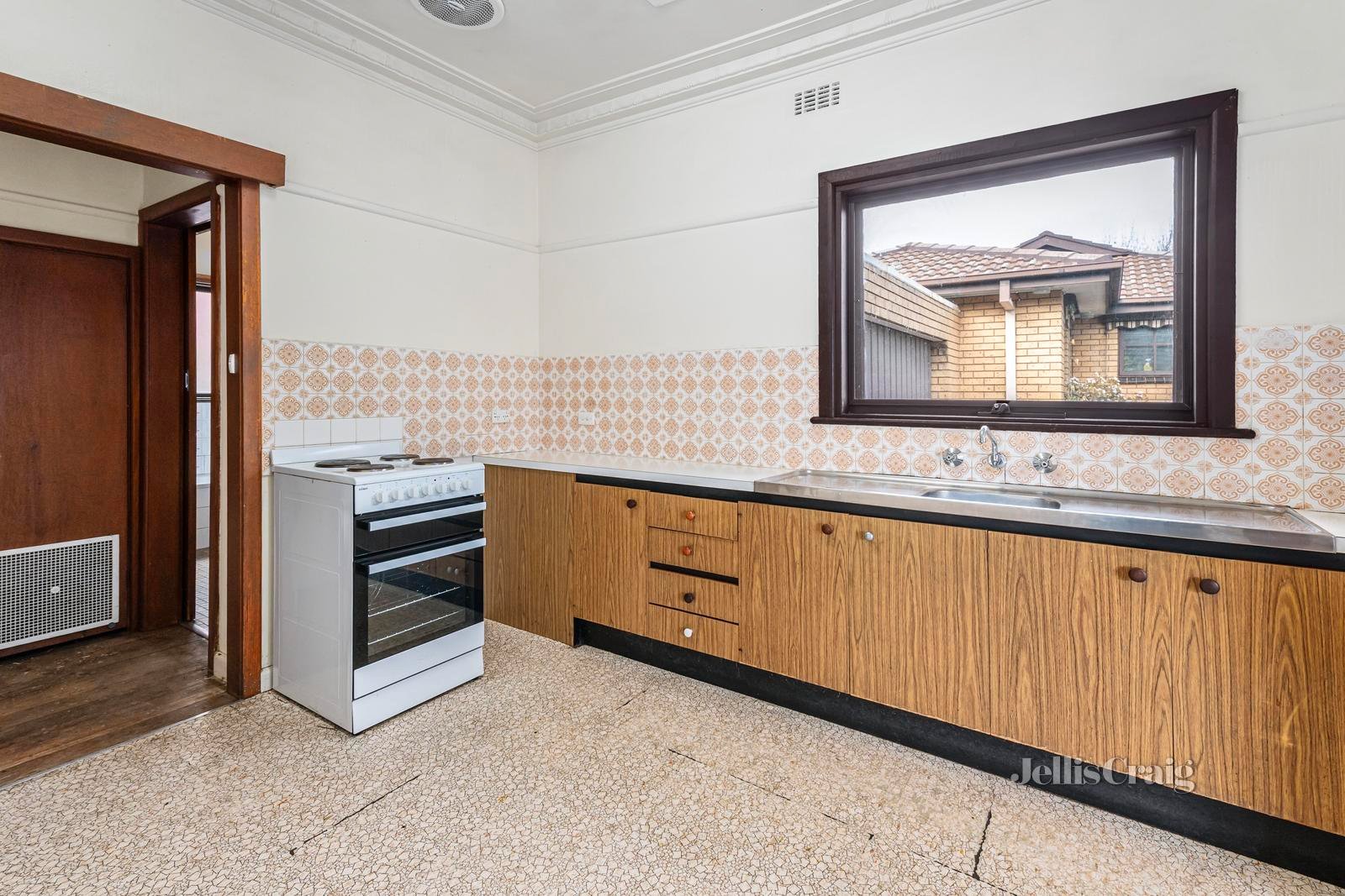 1/30 Bedford Road, Ringwood image 3