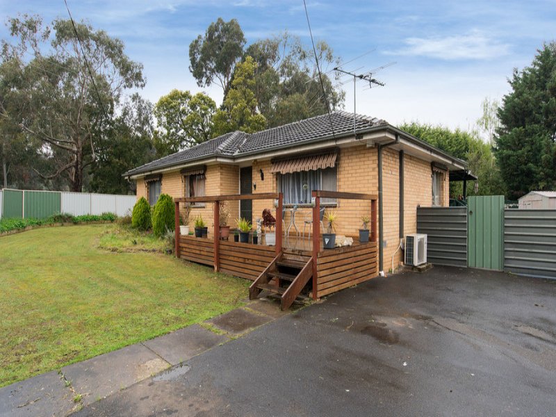 130 Carronvale Road, Mooroolbark image 1