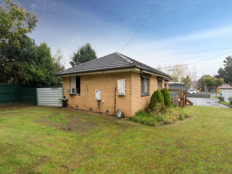 130 Carronvale Road, Mooroolbark image 12