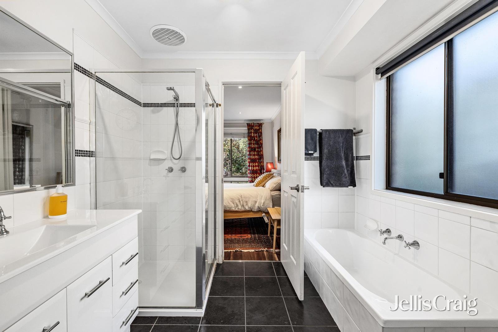 1/30 Challenger Street, Diamond&nbsp;Creek image 9