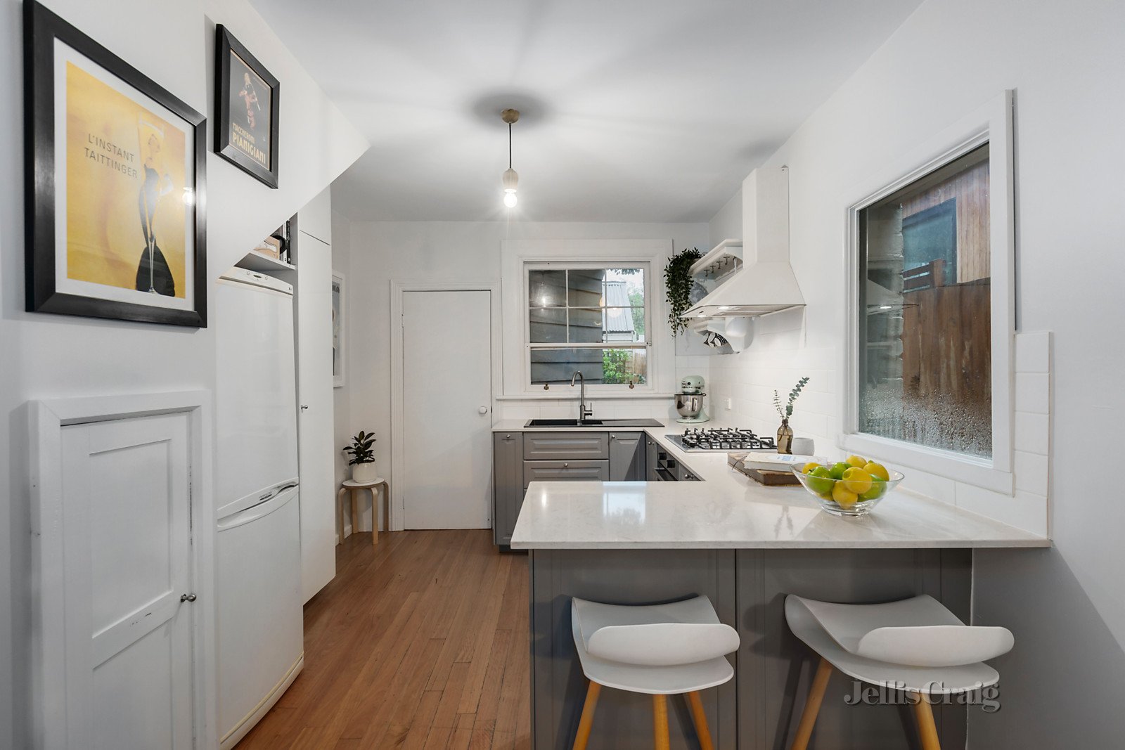130 Curzon Street, North Melbourne image 4