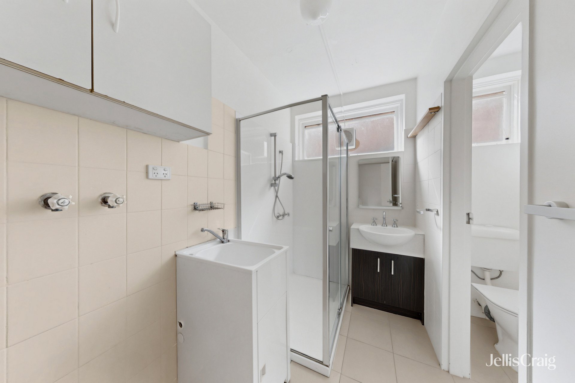 1/30 Finsbury Street, Flemington image 9