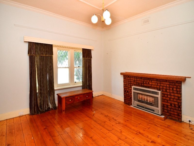 130 Fitzroy Street, Geelong image 2