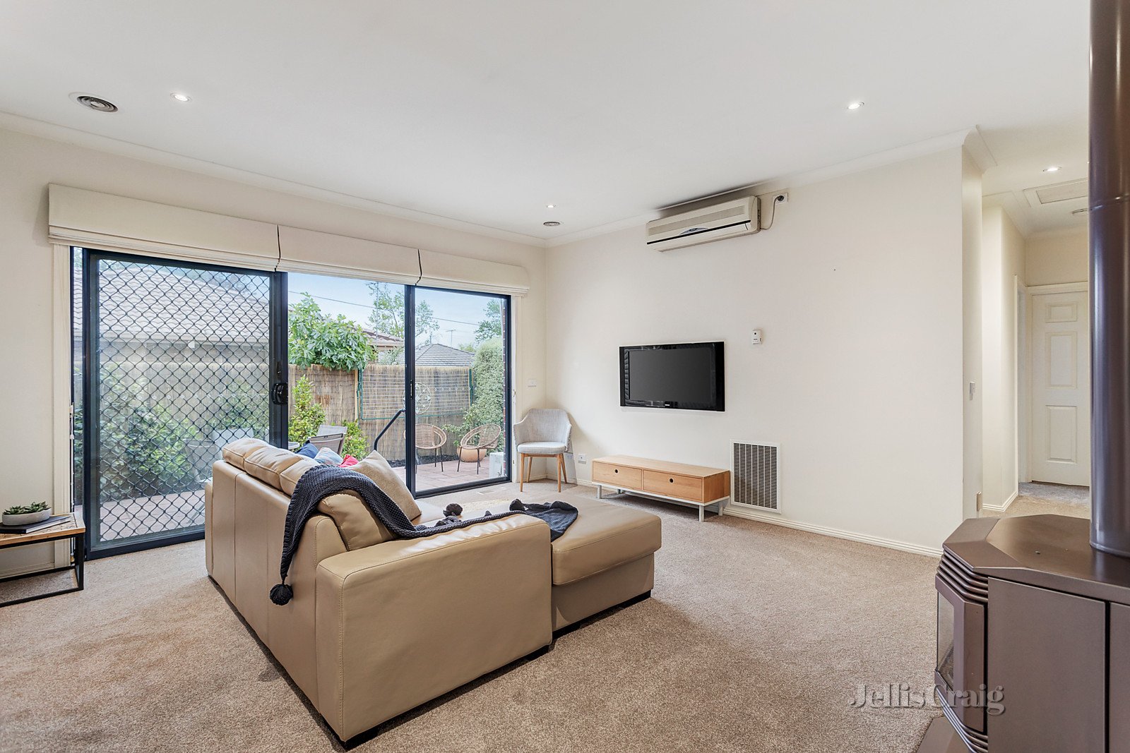 1/30 Franklin Road, Doncaster East image 7