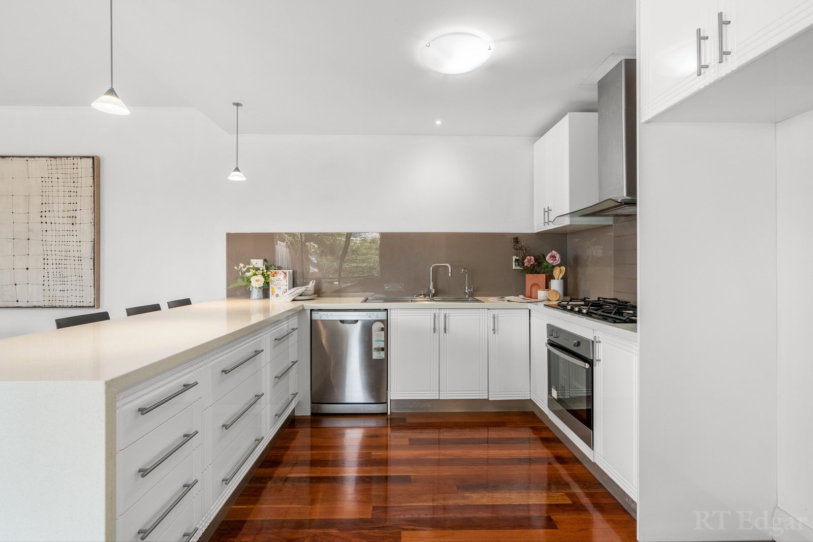Property Gallery Thumbnail 6