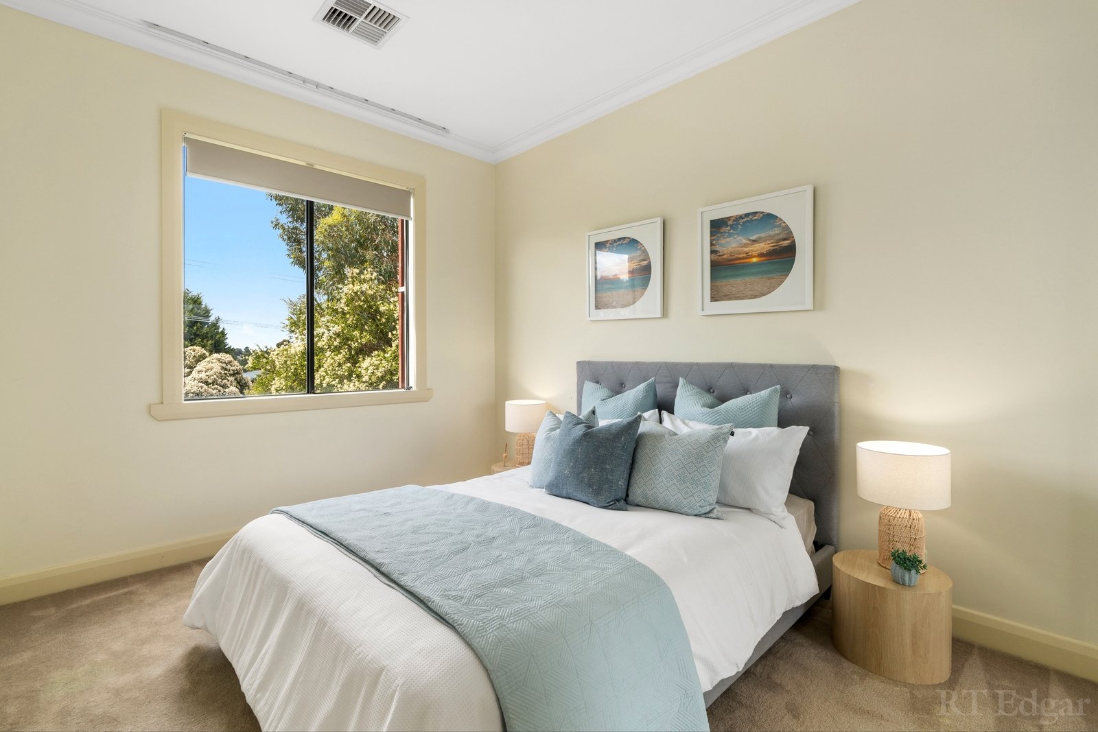 Property Gallery Thumbnail 9