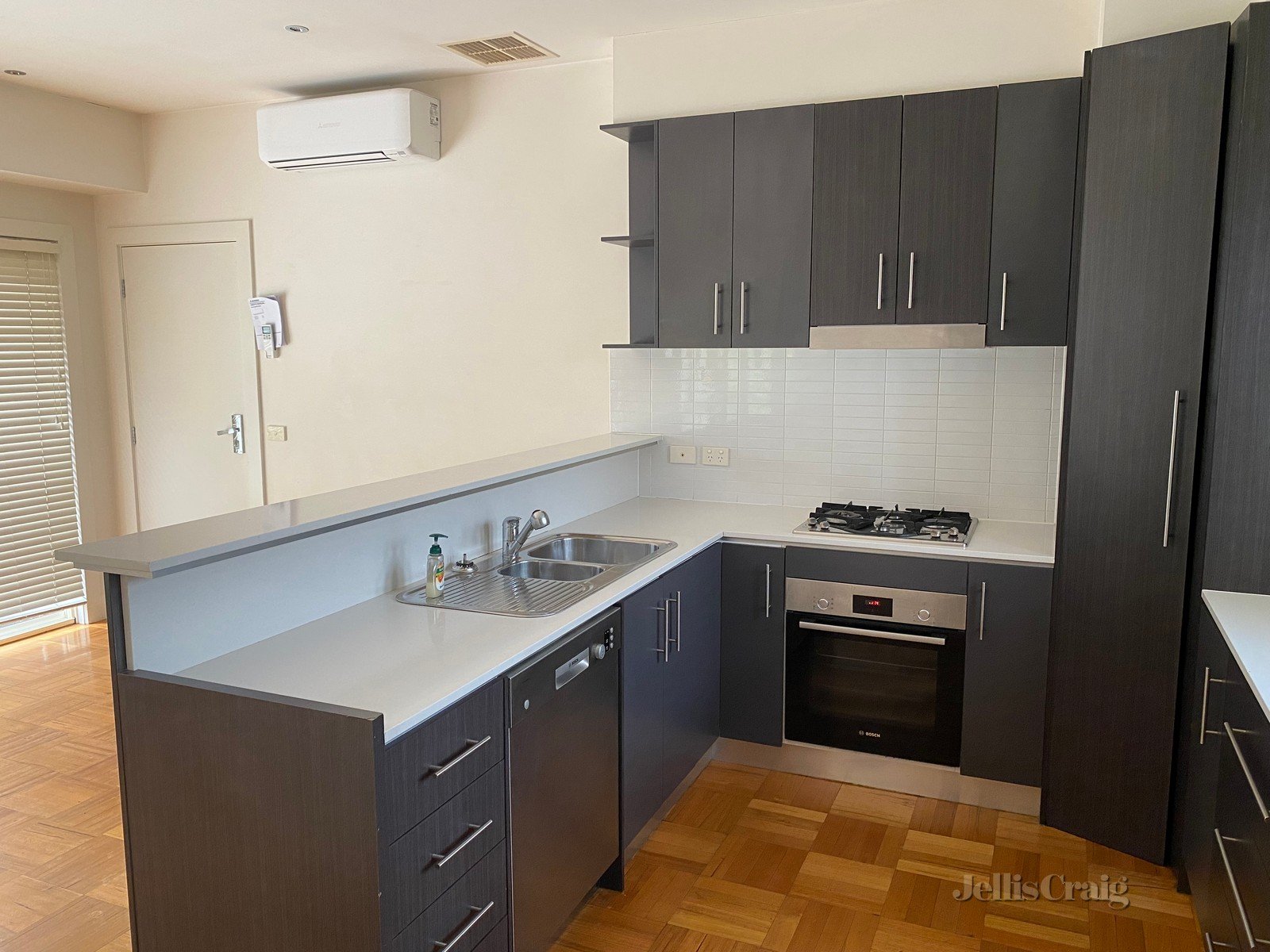 1/30 Heller Street, Brunswick image 1